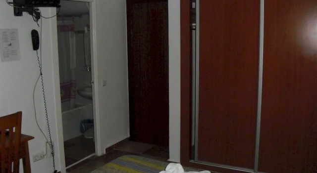 Hostal Virgen del Rocío II, Забронировать Хостел Хостелы Торремолинос, рядом с Ботанический сад Молино де Инка, Хостел