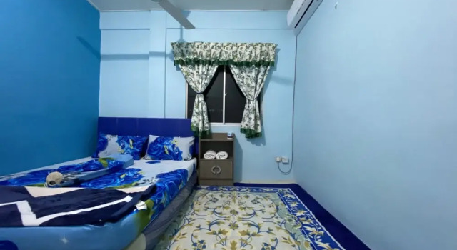 Апартаменты с 2 комнатами OYO 90198 Aleesya Homestay