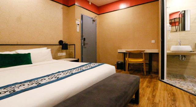 Golden Roof Hotel Seri Iskandar