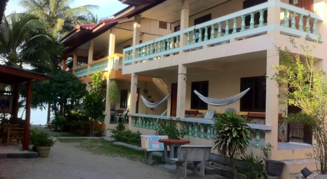 Номер Standard Black & White Bungalows