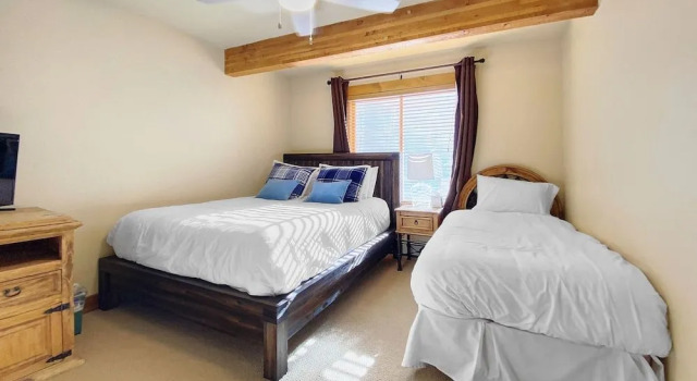 Settlers 2 Bedroom Condo by RedAwning