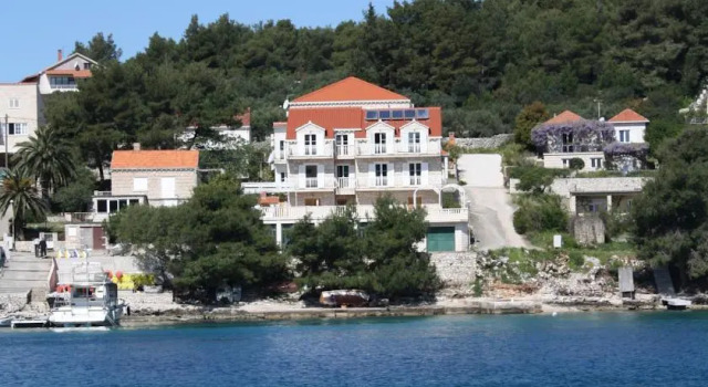Seamans House, Забронировать Отель Лумбарда остров Корчула, рядом с Частный Пляж «Апартментс Зуре»