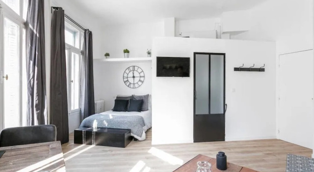 Colombet Stay's - Cours Gambetta Atelier 11, Забронировать Отель Монпелье Hérault, рядом с Торговая палата Hôtel Saint-Côme