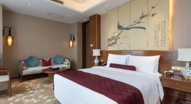 Люкс Deluxe Xi'an YongChang Hotel