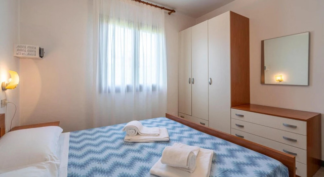 Gorgeous Home In Albarella Ro With Kitchen, Prenota Hotel Hotel a Delta del Po con piscina, Piscina
