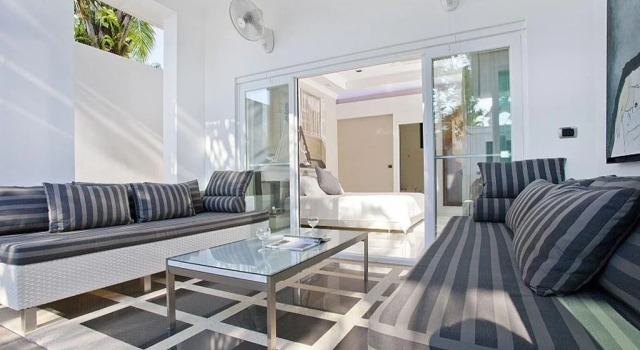 Mersinia Villa, Prenota Villa Hotel a Argaka con parcheggio, Parcheggio