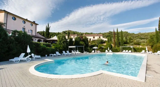 La Spiga, Book Hotel Hoteller i Riparbella med pool, Swimmingpool