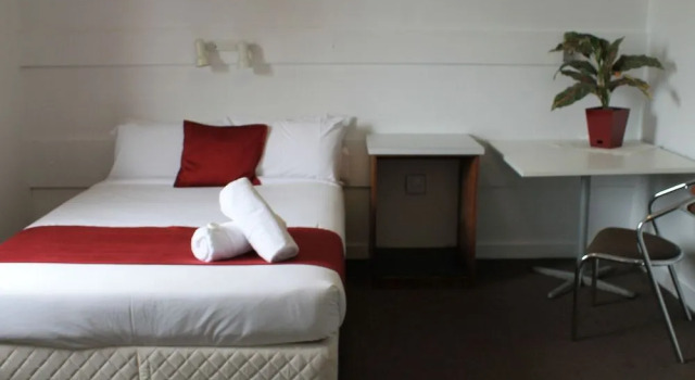 Hotel Beach House Nambour, Book Hotel Diddillibah Queensland