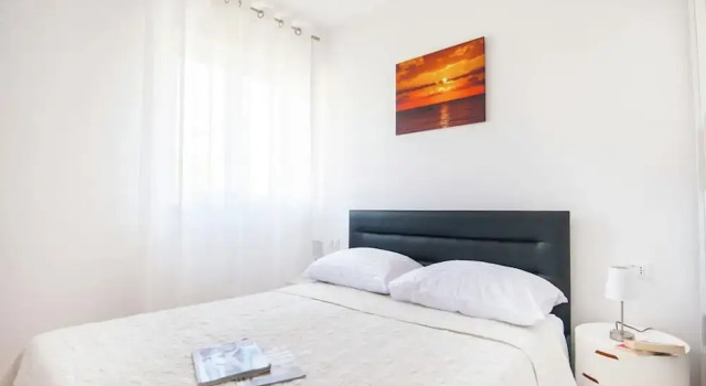Luxury Apartment With Private Balcony in Quiet Area, Забронировать Апартаменты/квартира Дубровник Регион Дубровника, рядом с Частный пляж Hotel Vis