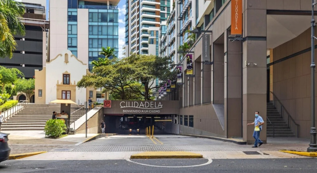 Las Brisas Flat 1 Bedroom Apartment Located Steps From Trendy Restaurants Bars