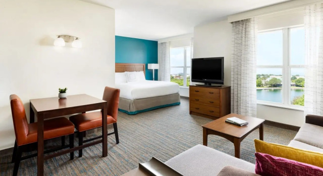 Студия Residence Inn by Marriott Des Moines West at Jordan Creek Town Center