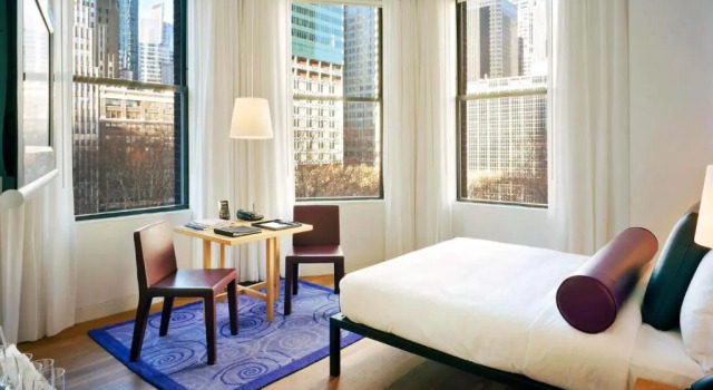 Номер Deluxe с видом на парк Bryant Park Hotel