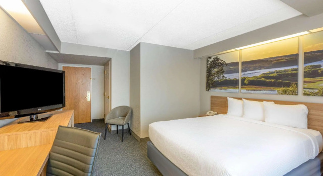 Двухместный номер Standard Days Inn by Wyndham Eagan Minnesota Near Mall of America