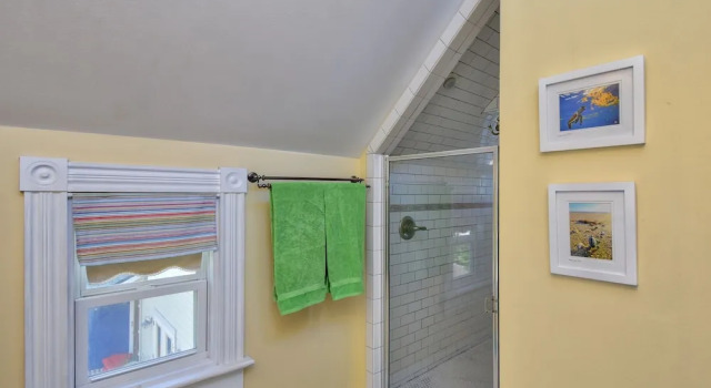 66 Weeden Street Home 3 Bedrooms 2.5 Bathrooms Home, Rezerwuj Dom wakacyjny Hotele w Saint Augustine Area z parkingiem, Parking