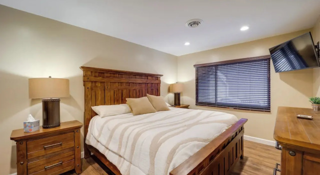 Апартаменты Mtn-view Condo w/ Lookout Deck in Banner Elk!