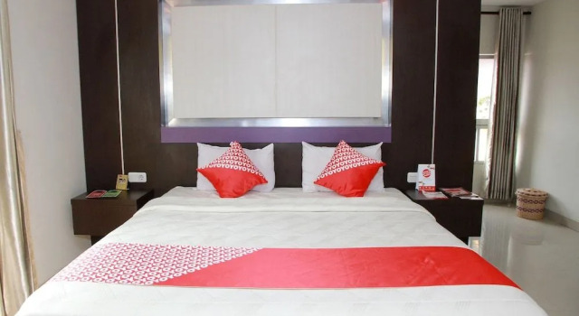 OYO 1656 Parama Su Hotel, Book Hotel Hotels in Sulawesi with Parking, Parking