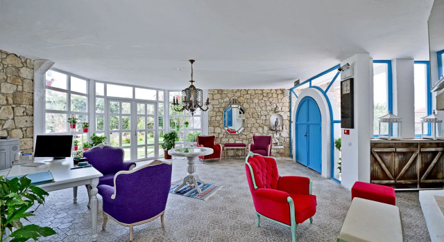 Bay C Hotel