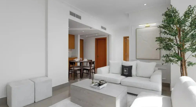 Maison Privee - City Heights Retreat w/ Panoramic Skyline Views, Забронировать Апартаменты/квартира Дубай Эмират Дубай, рядом с Деловой район Эмаар-Сквер