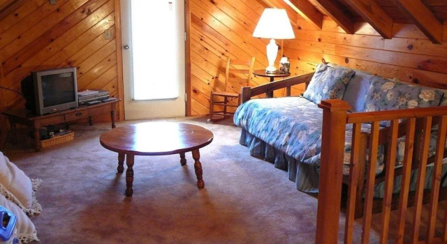 Browns_log_cabin, Забронировать Отель Лурей 