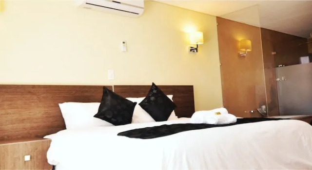 Номер Deluxe Mahlakapese Guest Lodge