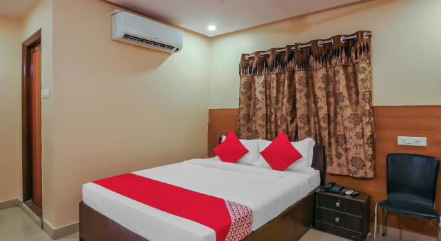 OYO Flagship 18926 Tourist Krishna Inn