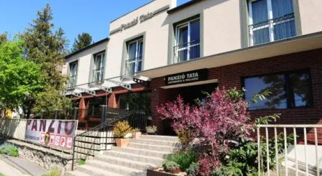 Tata Panzió, Rezervovat Hotel Tata 