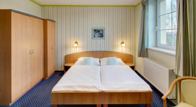 Полулюкс Hotel Kolonie