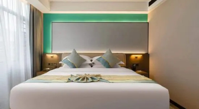 Люкс Fuji International Hotel (Shaodong High Speed Rail Station Store)