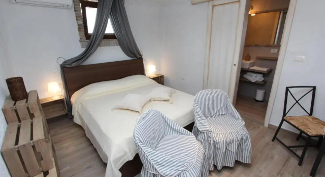 Apartments with Shared Pool Midea 2