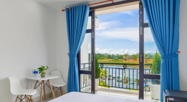 Номер Standard с балконом и с панорамным видом Gió Chiều Homestay - Riverside & Swimming pool