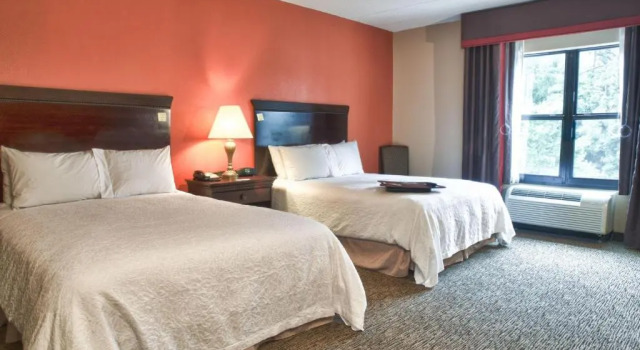 Четырёхместный номер Standard Hampton Inn Spring Lake Fayetteville