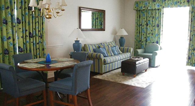 Wedgewood 511 2 Br condo by RedAwning