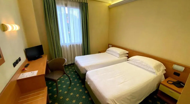 Standard Doppel Zimmer Hotel Embassy