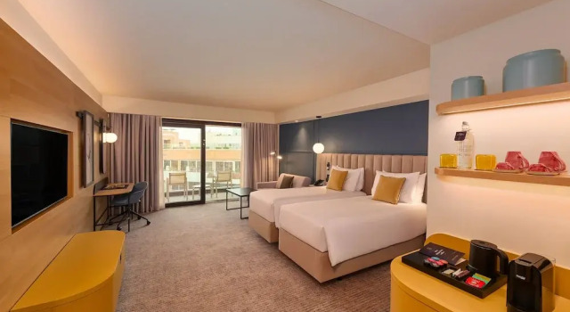Двухместный номер Premium с балконом и с видом на город voco Malta by IHG