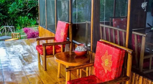 Четырёхместное бунгало с видом на сад Lakshmi Ecolodge and Holistic Spa