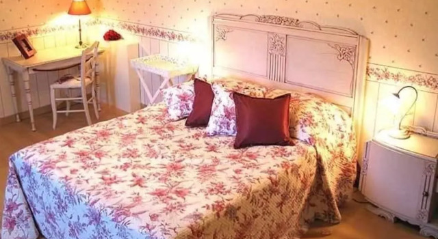 Beth Soureilh, Rezerwuj Hotel Hotele w Pyrénées-Atlantiques z basenem, Basen