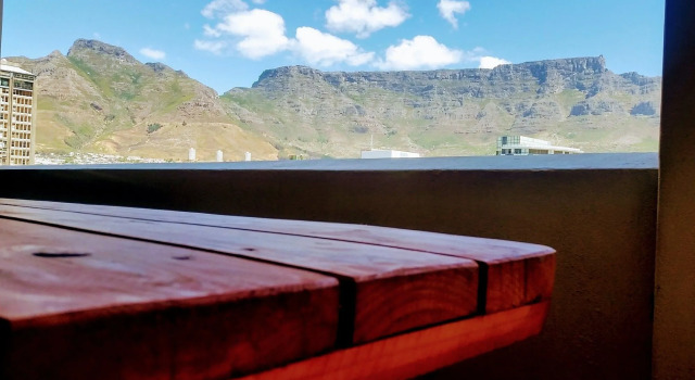 Cape Town Apartment with balcony, Забронировать Апартаменты/квартира Апартаменты Кейптауна, рядом с South African National Gallery, Апартаменты/квартира