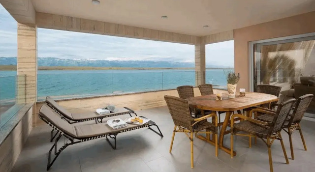 Апартаменты Royal Apartments Vista Royal