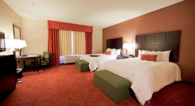 Четырёхместный номер Standard Hampton Inn & Suites Seattle/Kent,WA