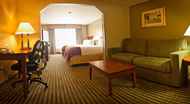 Четырёхместный люкс Holiday Inn Express Walla Walla by IHG