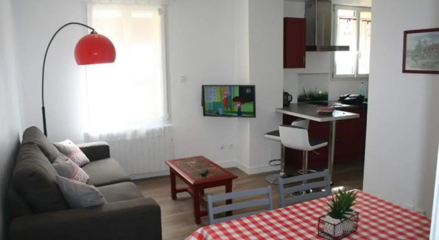 Gîte Pays D'Auge Lisieux Centre, Забронировать Апартаменты/квартира Лизьё 