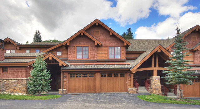 Rocky Mountain Luxury - Large Ski-in Winter Townhome 6ppl 2 Bedroom Townhouse by RedAwning, Rezerwuj Apartament Hotele w Vail Ski ze śniadaniem, Śniadanie