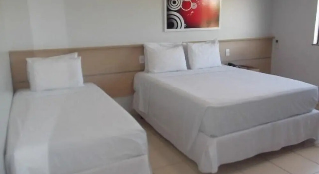 Номер Standard Atrium Confort Hotels