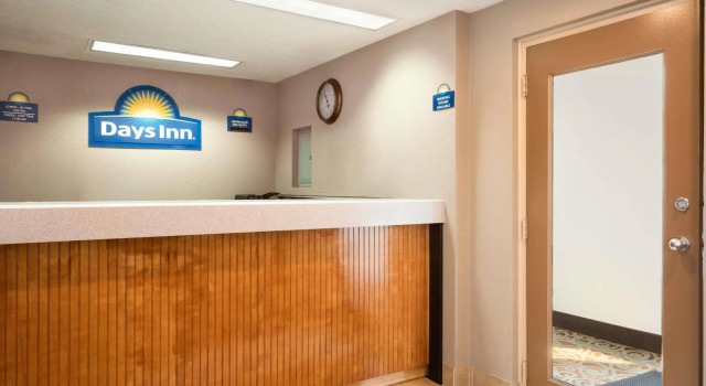 Days Inn by Wyndham Willoughby/Cleveland, Prenota Hotel Hotel a Ohio con piscina, Piscina