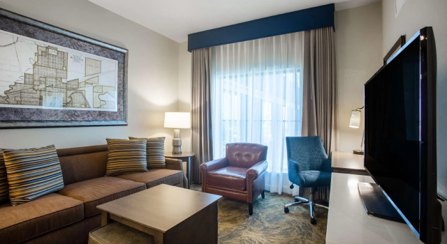 Двухместный люкс Homewood Suites By Hilton Salina/Downtown, Ks