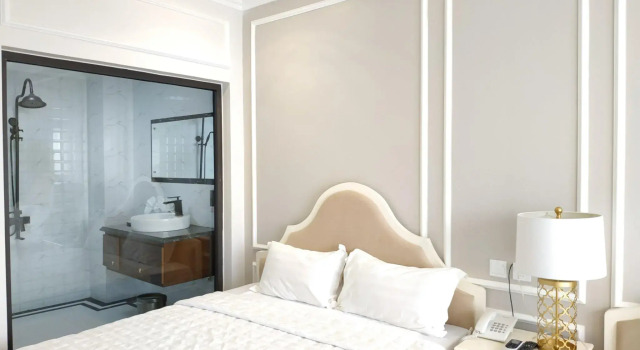 Ngoc Lan Halong Hotel