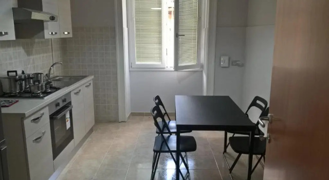 Ercole in riposo, Prenota Hotel Caserta 