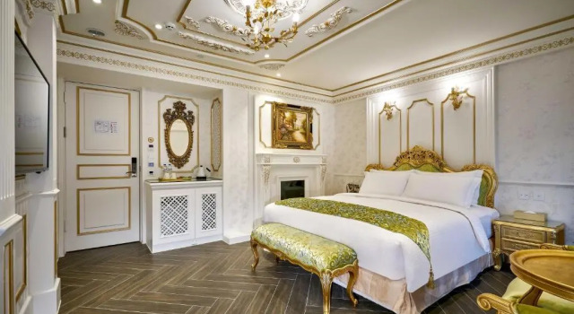 Двухместный номер Standard с видом на горы Sun Moon Lake Queen Castle Hotel