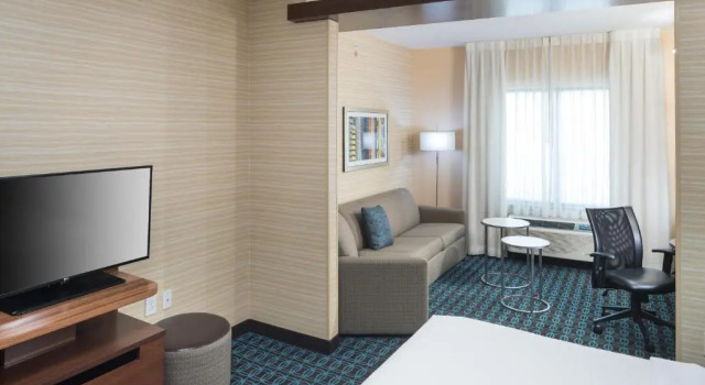 Люкс Fairfield Inn & Suites by Marriott Houston Pasadena