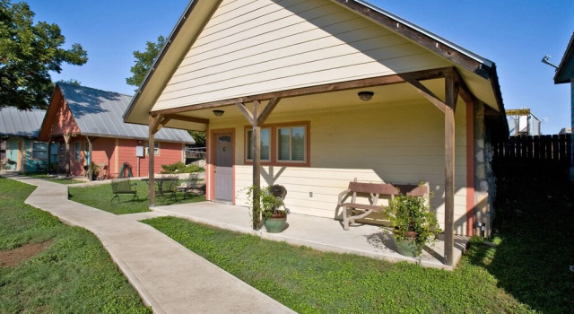 Бунгало Premium Blanco Riverside Cottages